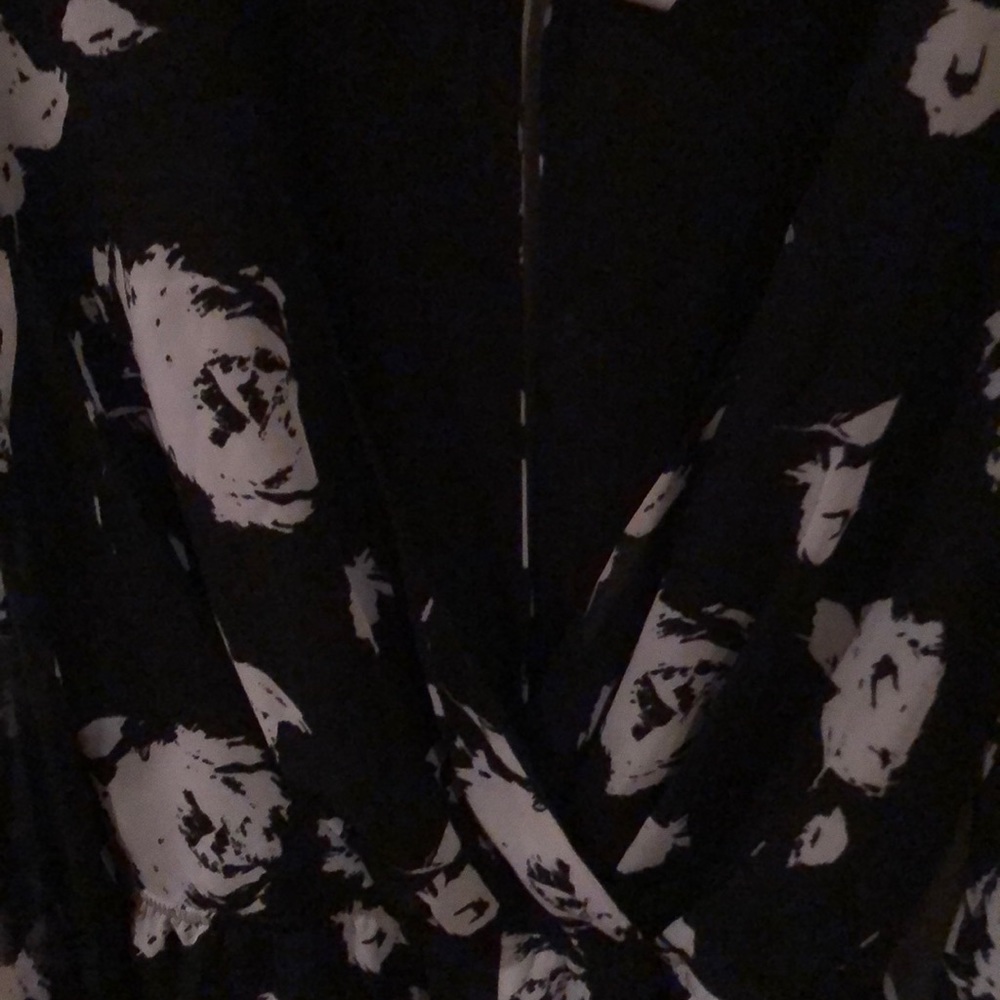 Romper - Picture 2 of 3